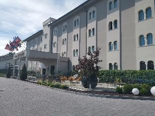 best western grand hotel guinigi