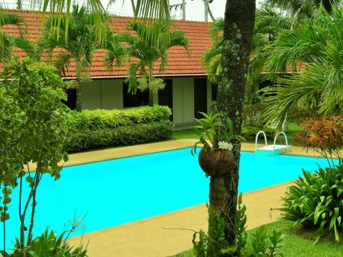 the golddiggers resort phuket