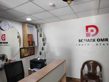 silverkey executive stays 20018 d square omr