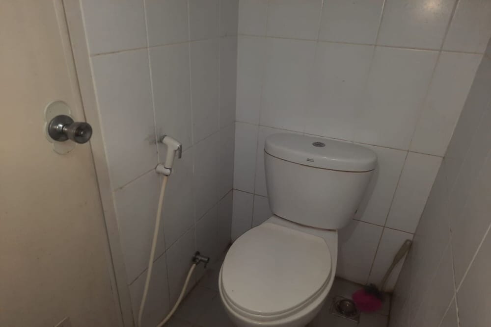 oyo 93386 apartemen grand sentraland by mira