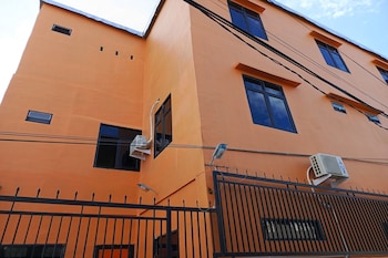 oyo 93664 homestay purirano
