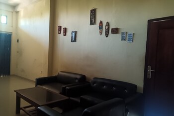 oyo 93664 homestay purirano