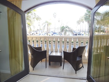 balboa inn on the beach