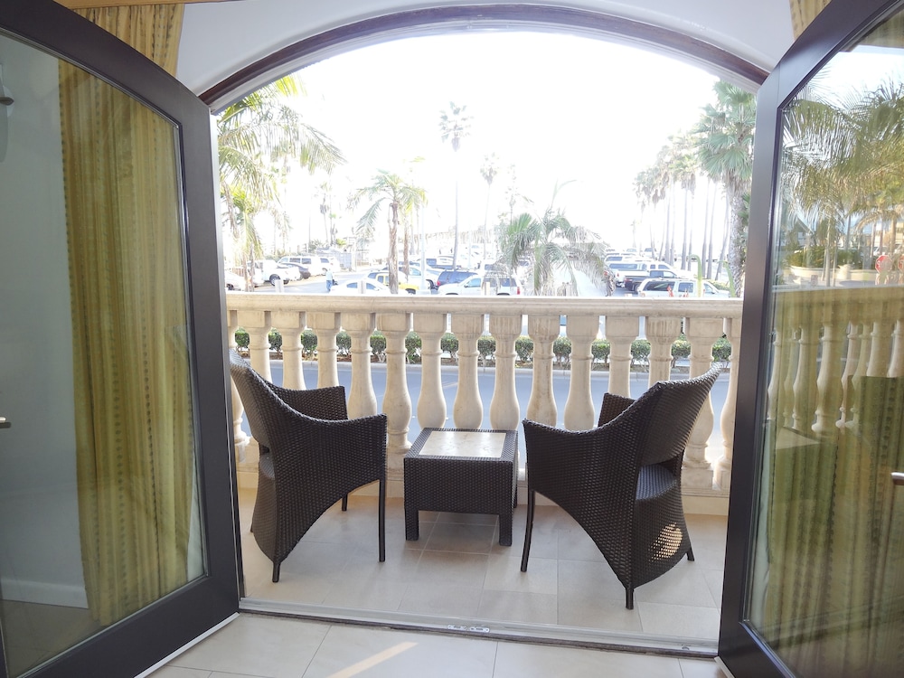 balboa inn on the beach