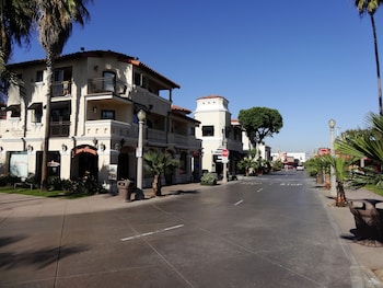 balboa inn on the beach