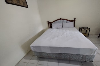 oyo 93745 penginapan naya rita