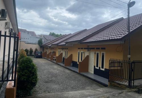 oyo 93749 aksana homestay syariah