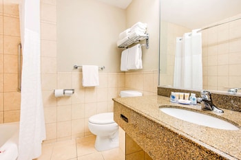 comfort inn fallsview