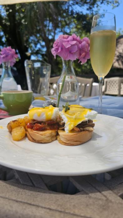 pleasant places by sanaandi