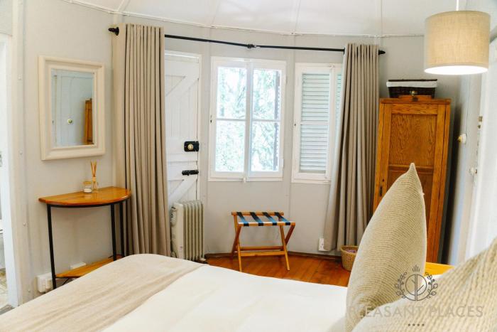 pleasant places by sanaandi