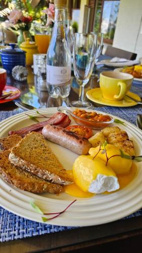 pleasant places by sanaandi