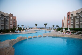 oyster bay beach suites