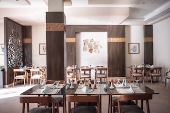 Oyster Bay Beach Suites,,4 star