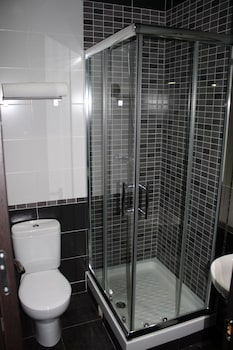 hostal mh fuencarral