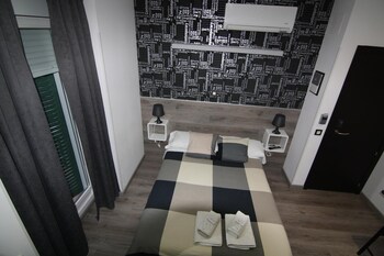 hostal mh fuencarral