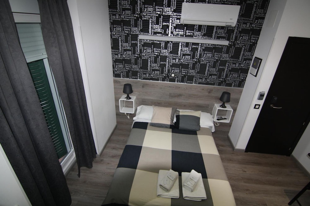 hostal mh fuencarral