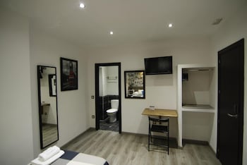 hostal mh fuencarral