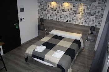 hostal mh fuencarral