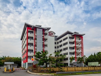 Tune Hotel Klia Aeropolis Sepang, Book Hotels Starting From ₹ 2660