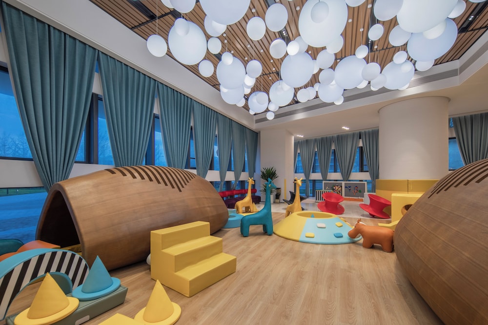 ssaw pagoda hotel qingdao west coast
