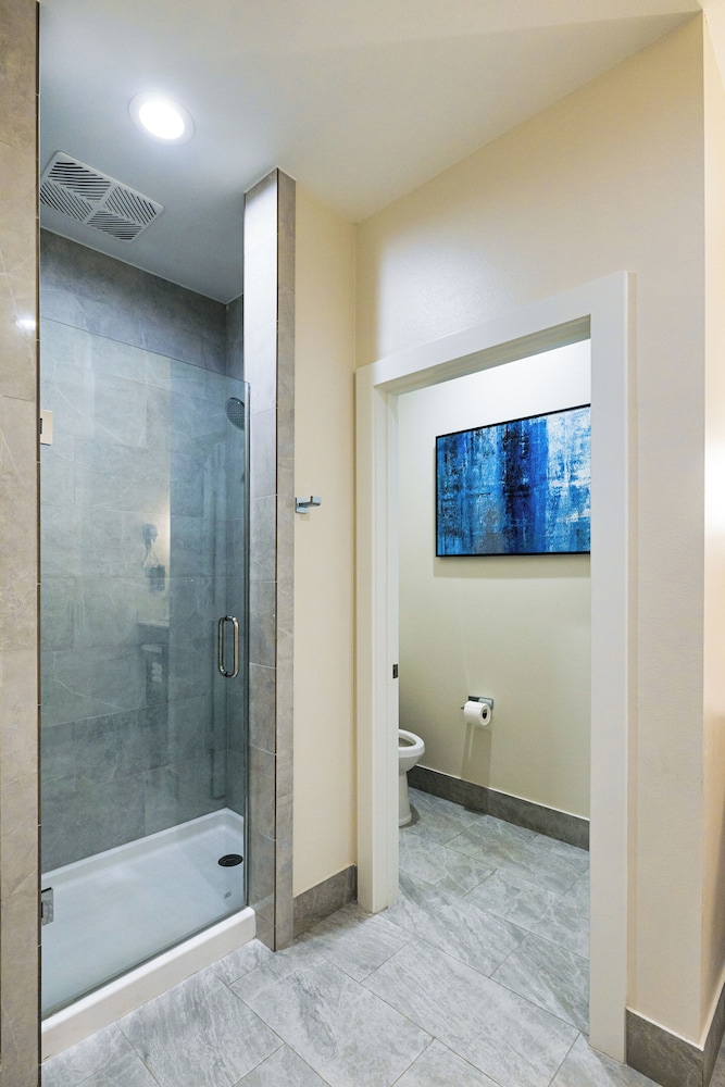 palace inn blue edgebrook