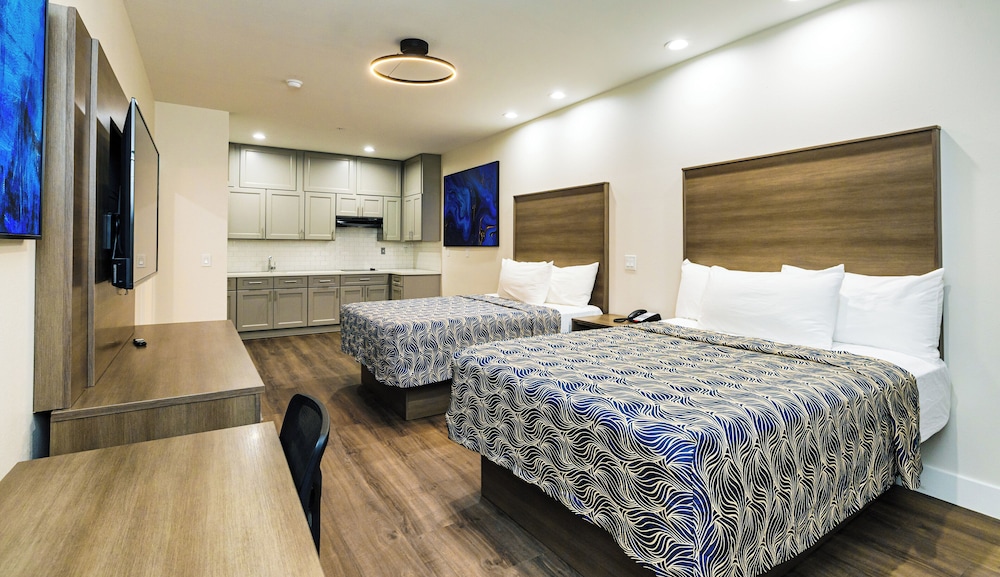 palace inn blue edgebrook