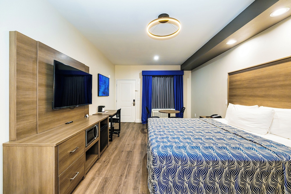 palace inn blue edgebrook