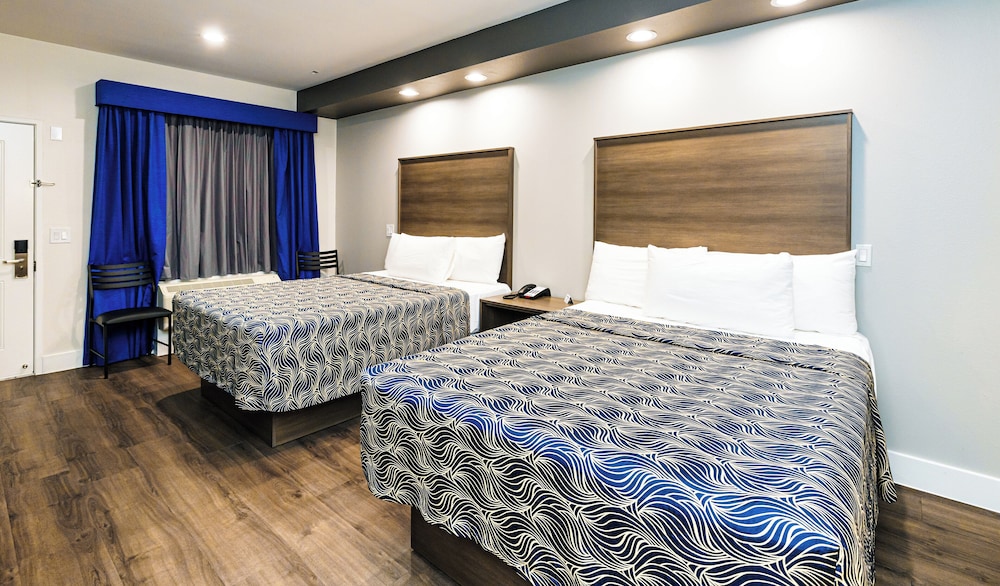 palace inn blue edgebrook