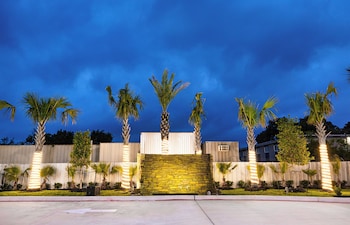 palace inn blue edgebrook