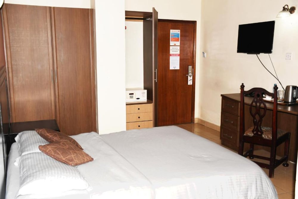 jamia central hotel