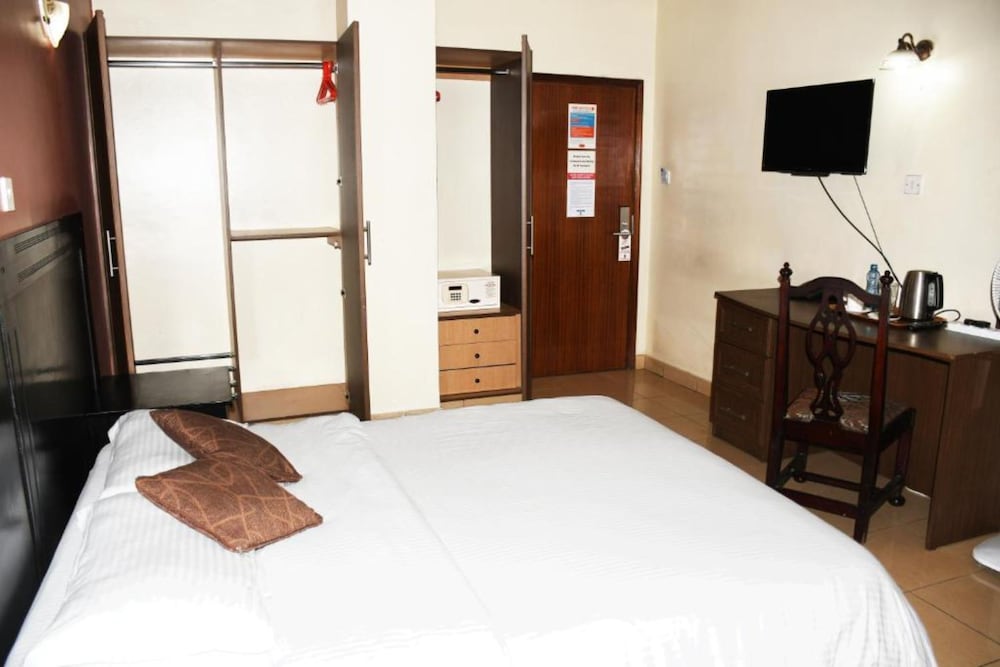 jamia central hotel