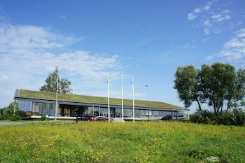 zaliasis slenis self check in hotel