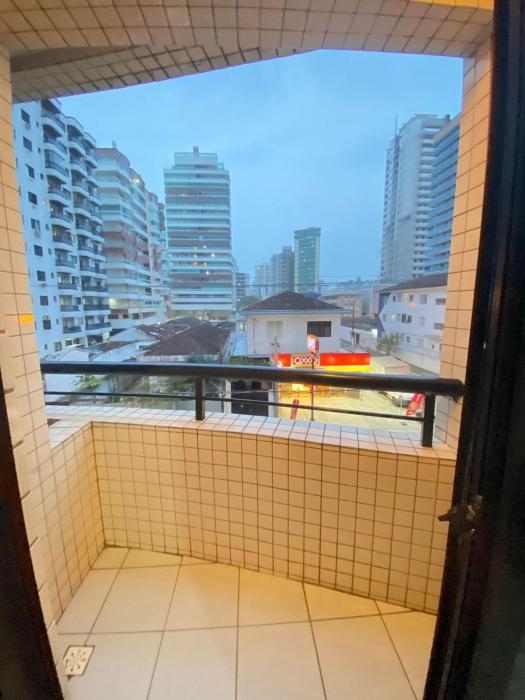 pe na areia praia da guilhermina iii