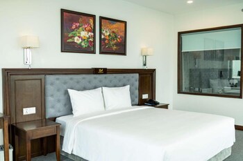 peace ha long hotel