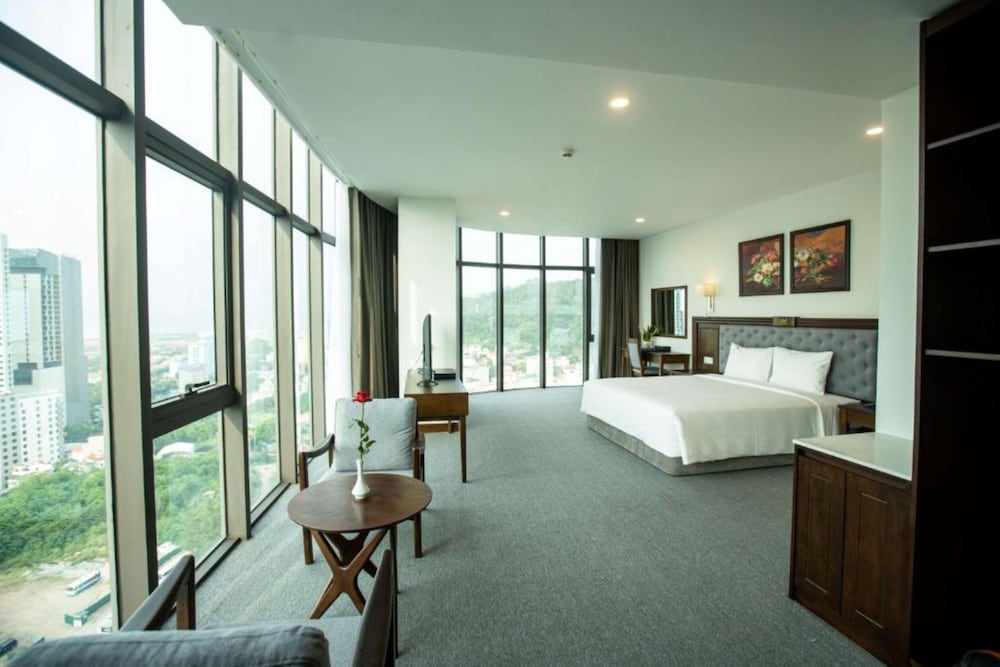 peace ha long hotel