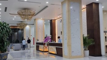 peace ha long hotel