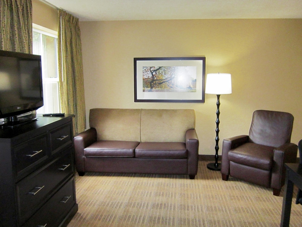 extended stay america suites detroit novi orchard hill place