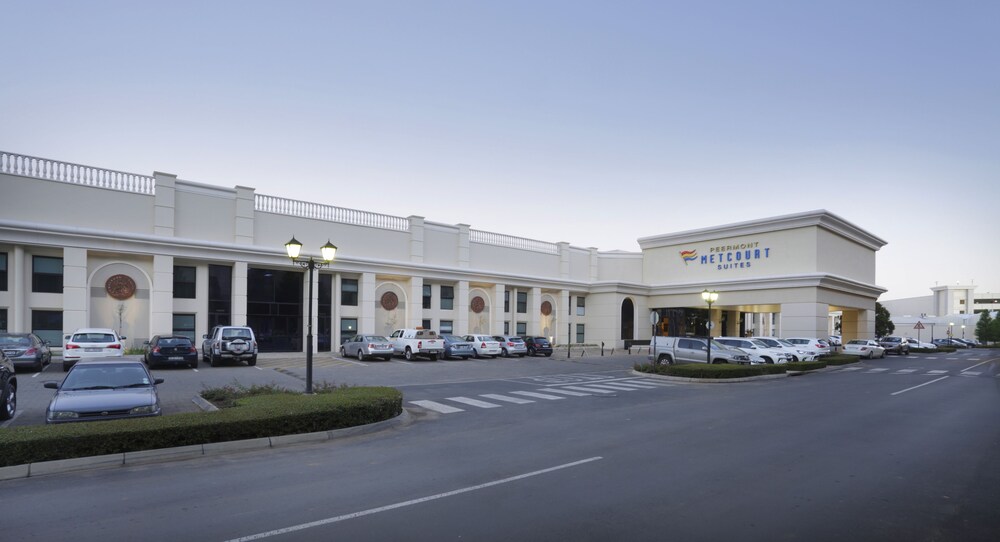 peermont metcourt at emperors palace johannesburg