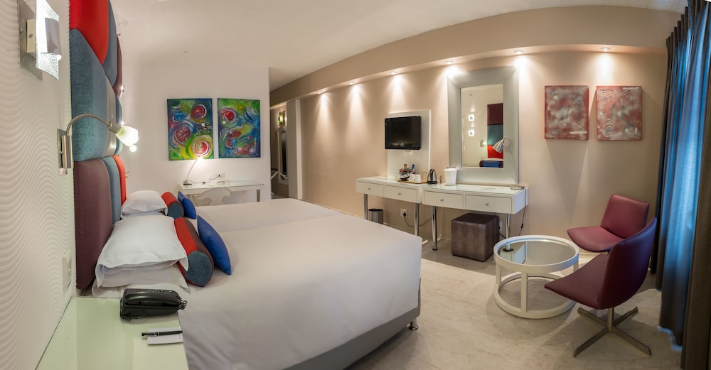 peermont metcourt at emperors palace johannesburg