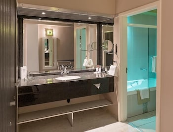 peermont metcourt at emperors palace johannesburg