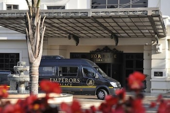 peermont metcourt at emperors palace johannesburg