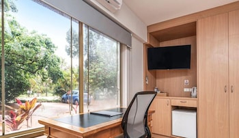 swan valley oasis resort