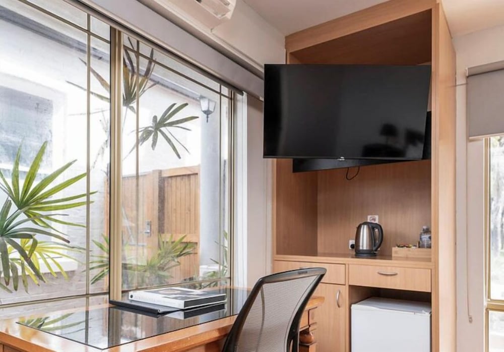 swan valley oasis resort