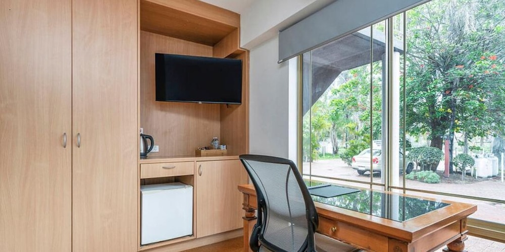 swan valley oasis resort