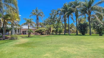 swan valley oasis resort