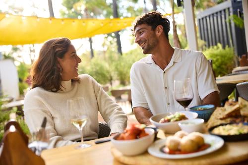 swan valley oasis resort