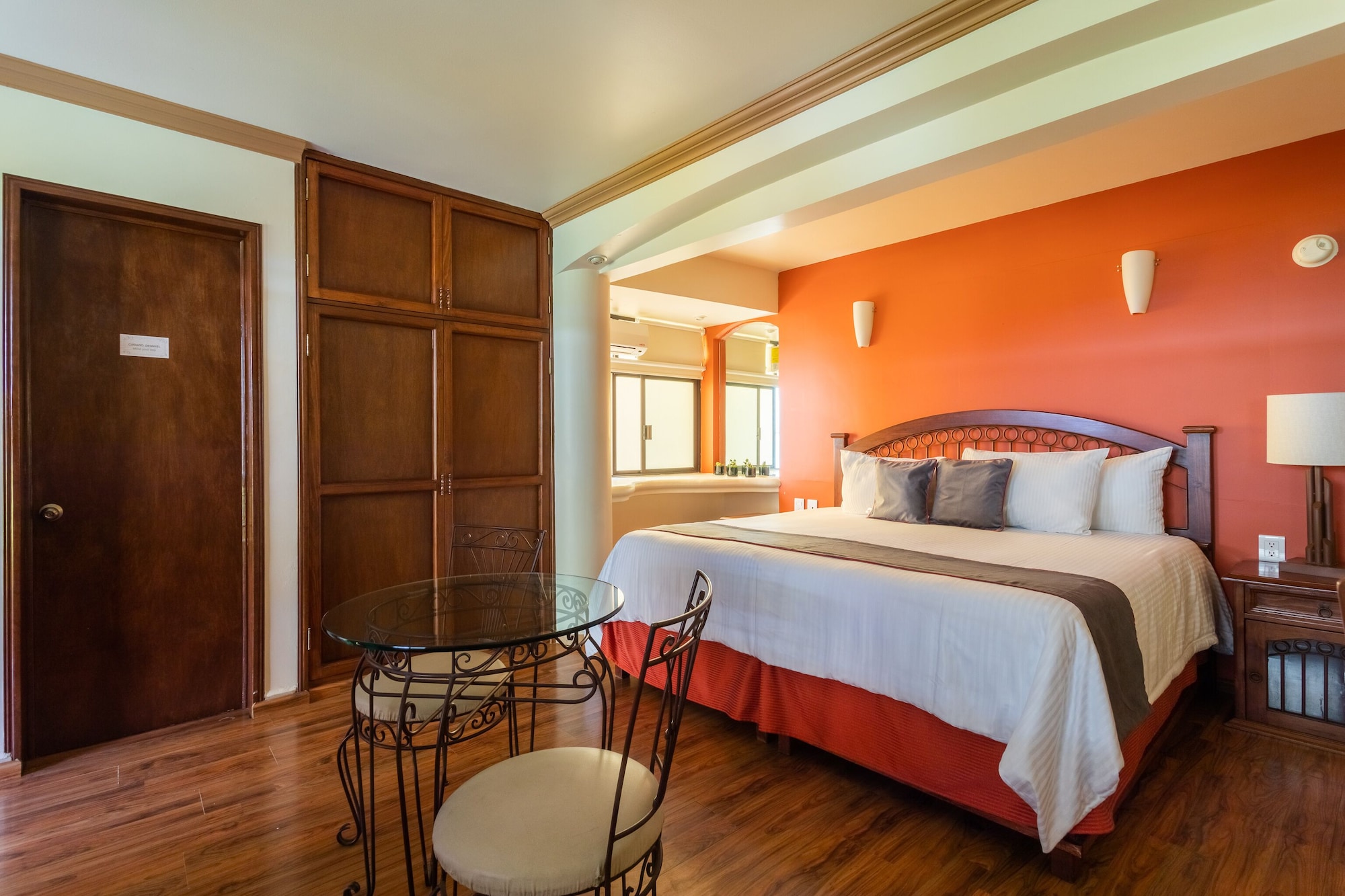 hotel angel inn