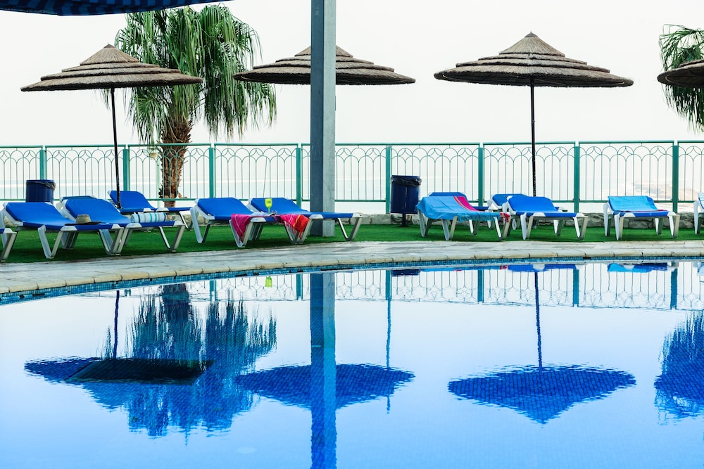 leonardo plaza dead sea
