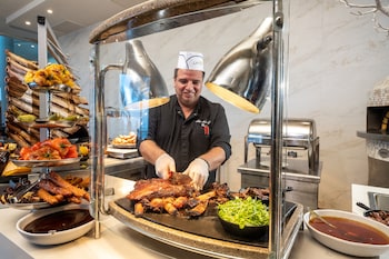 leonardo plaza dead sea