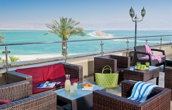 leonardo plaza dead sea